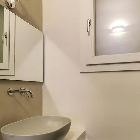 Trerooms Bed & Breakfast 3*