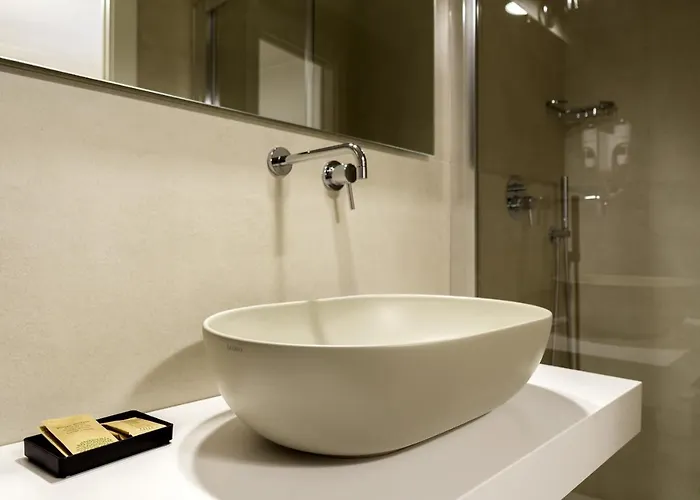 Bed & Breakfast Trerooms 3*