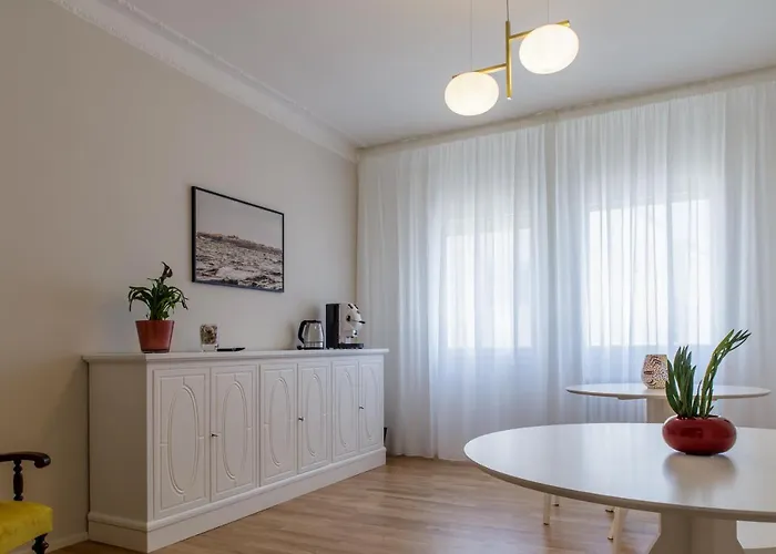 Trerooms Bed & Breakfast 3*