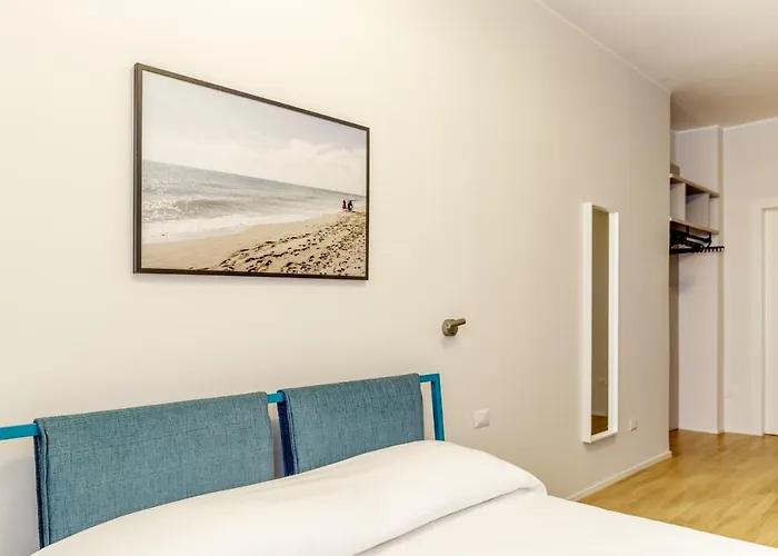 Bed & Breakfast Trerooms 3*